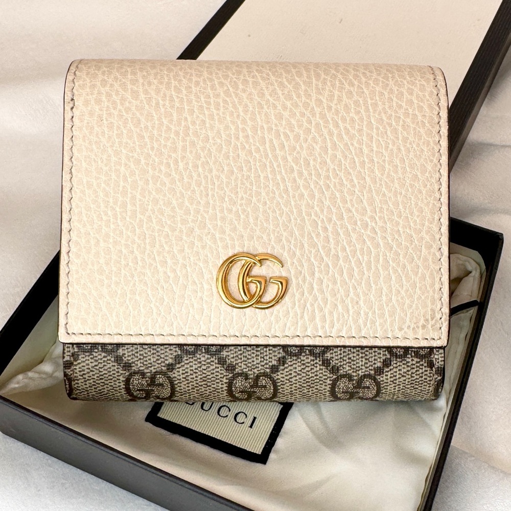 Gucci GG Monogram Bifold Wallet With White Leather